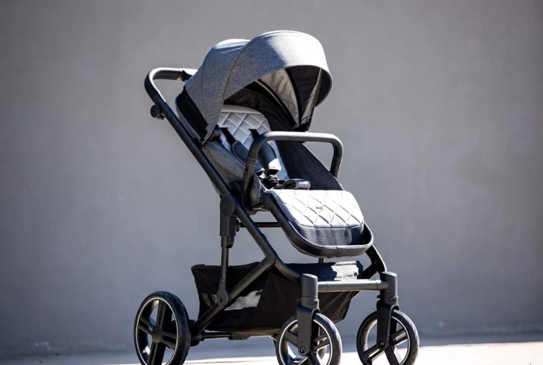 How to Keep Baby Warm in Stroller in Winter