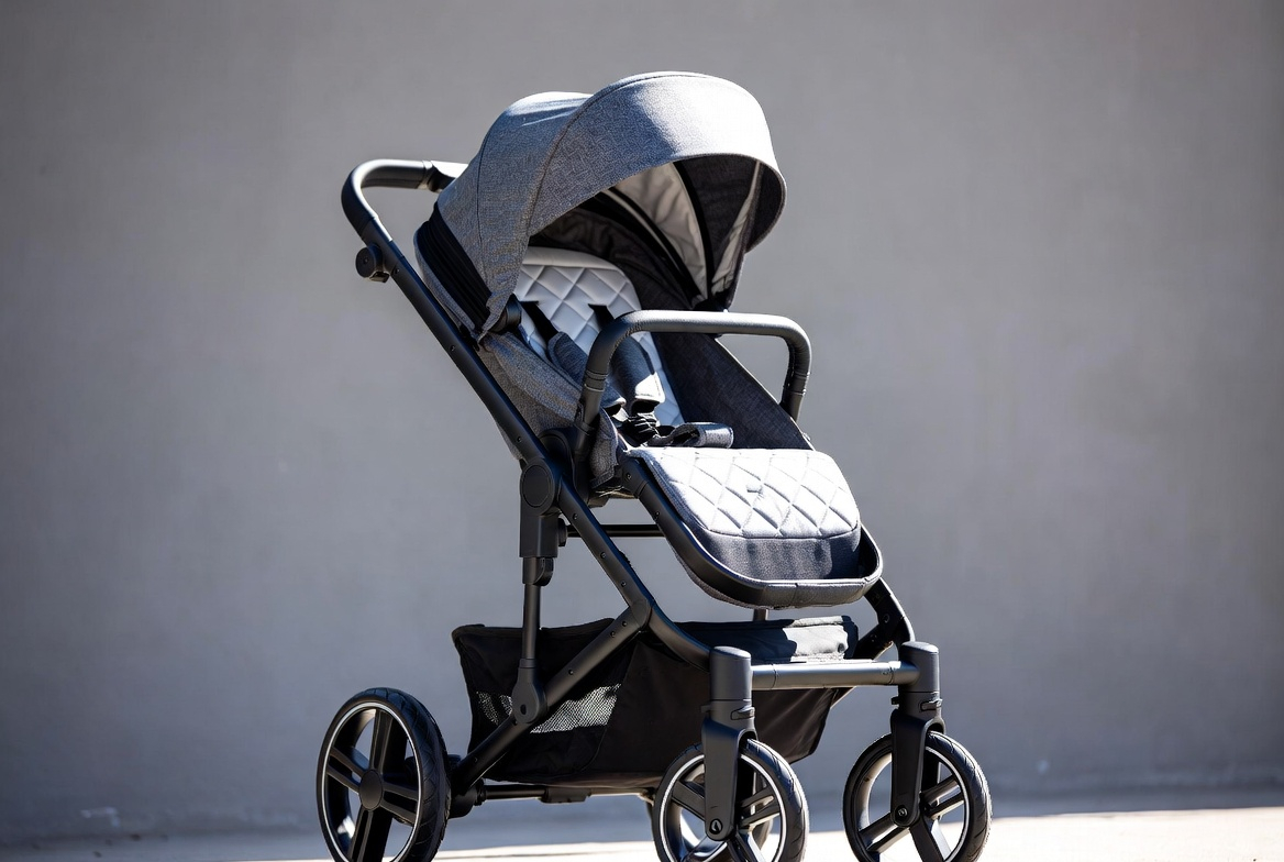 How to Keep Baby Warm in Stroller in Winter